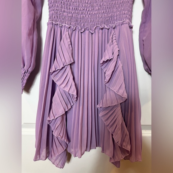 π Ethereal Lavender Pleated Mini Dress - Smocked Waist & Ruffle Detail - Size L - Picture 4 of 9